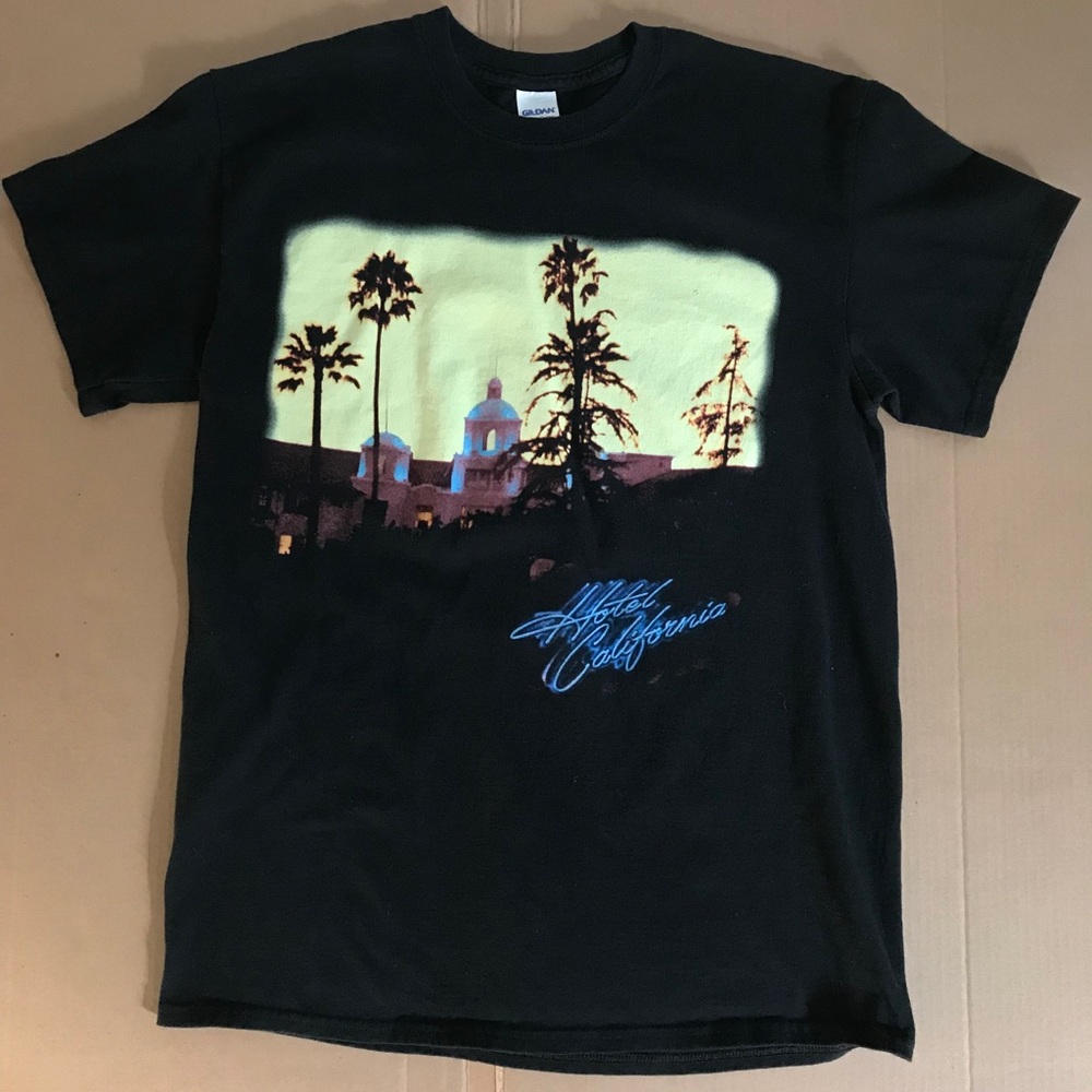Eagles Hotel California 2015 tour concert T-shirt